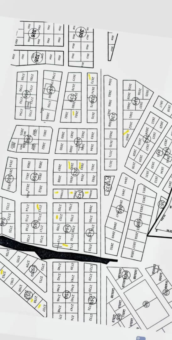 Terrain de 500 m² à vendre à Cité des impots
