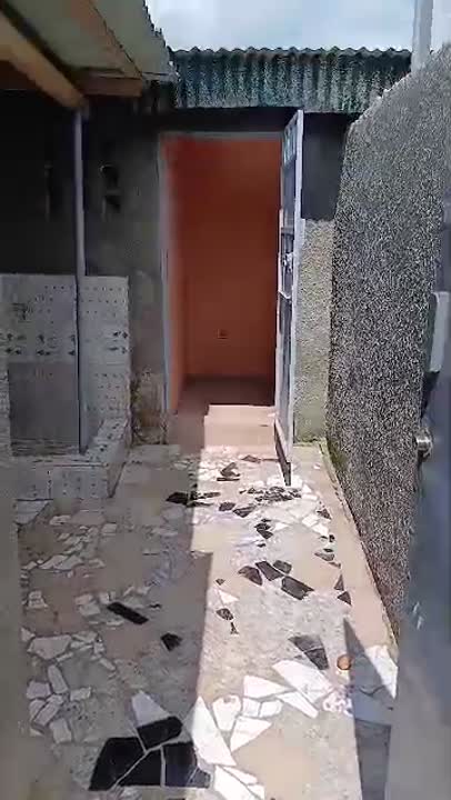 Chambre salon à louer à Broukro