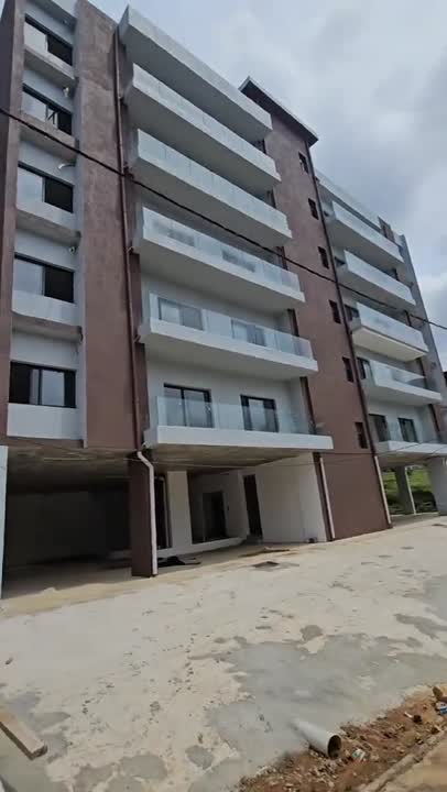 Appartement 4 pièces de luxe à vendre à Cocody Abatta