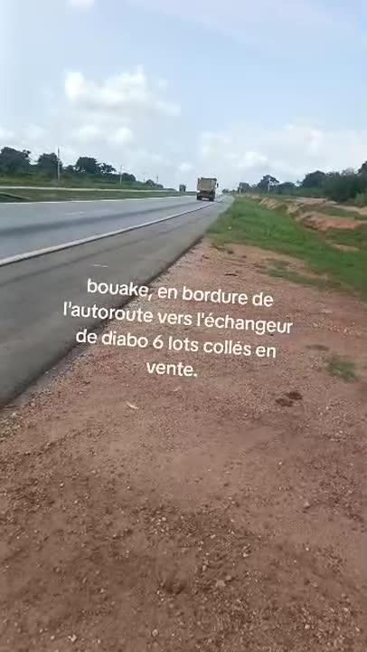 6 lots de 600 m² à vendre près de l'échangeur de Diabo