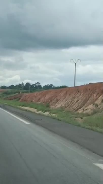 15 hectares à vendre sur l'axe Yamoussoukro–Bouaké (titre foncier)