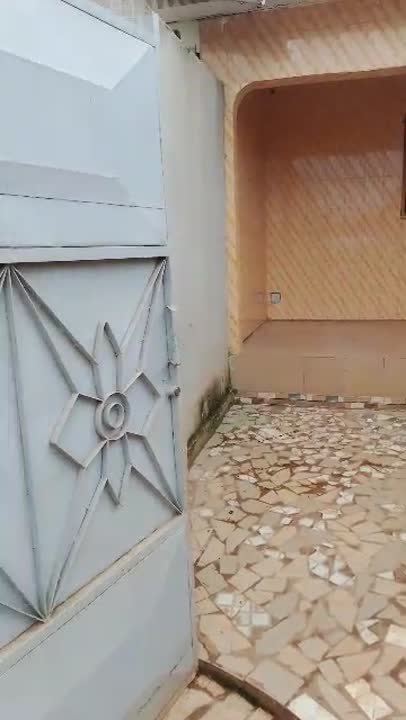 2 chambres, salon à louer à Tolla