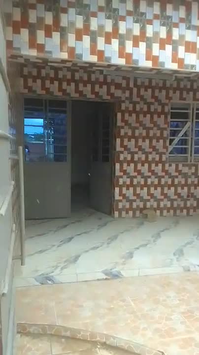 2 logements de 2 chambres, salon à louer à la Zone