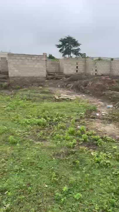 Terrain de 1000 m² à vendre à la Cité Rochel