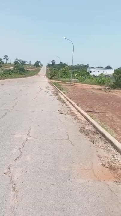 Terrain de 2 hectares à vendre à Yamoussoukro (Zone INPHB)