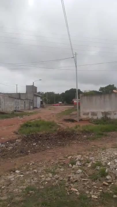 Magasin à louer à Ahougnansou — carrelé et plafonné
