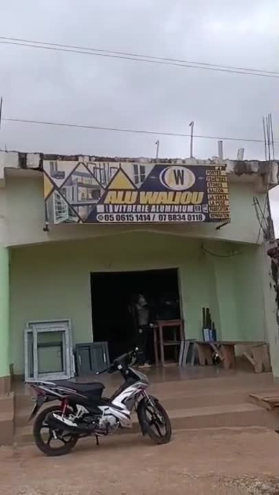 Magasin à louer avec WC interne