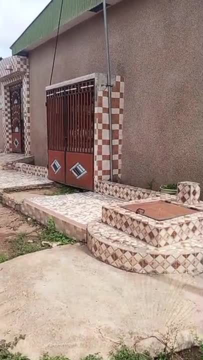 Cité de 4 maisons à vendre à Gonfreville N'Gnankoukro (ACD)