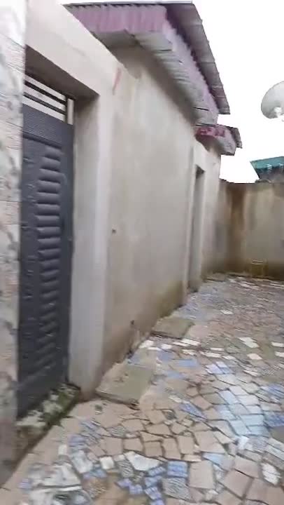 3 logements 2 pièces à louer à Gbessekro