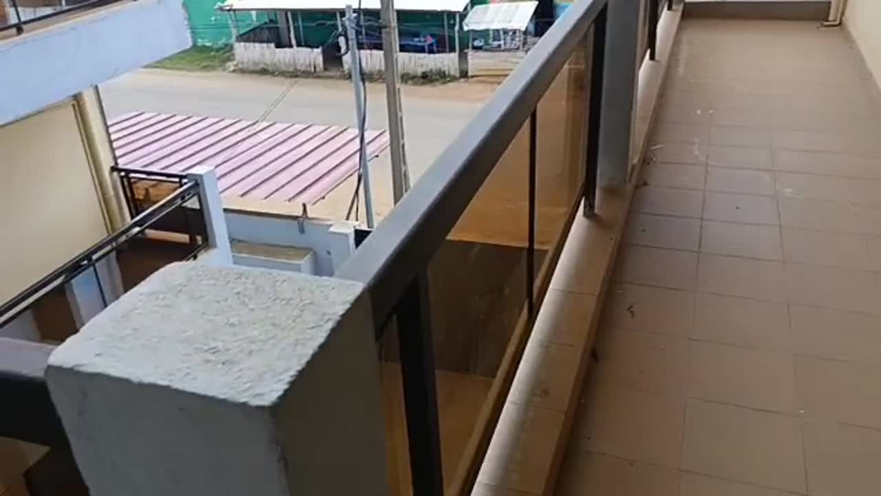 Bureau de 3 pièces à louer en face du stade de Bouaké