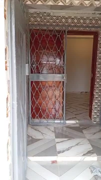 Appartement 4 pièces à louer à Morofé N'kloidjo