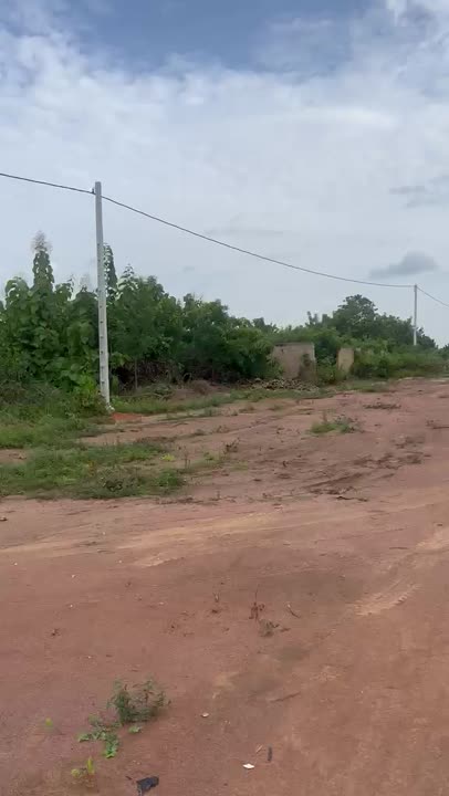 Terrain de 600 m² à vendre à Ndrokro (attestation villageoise)