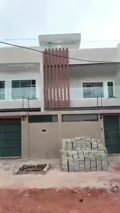 Maison duplex à vendre à Bouaké — 170 m², 4 chambres