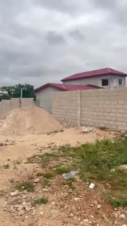 3 pièces avec garage à louer à Morofé
