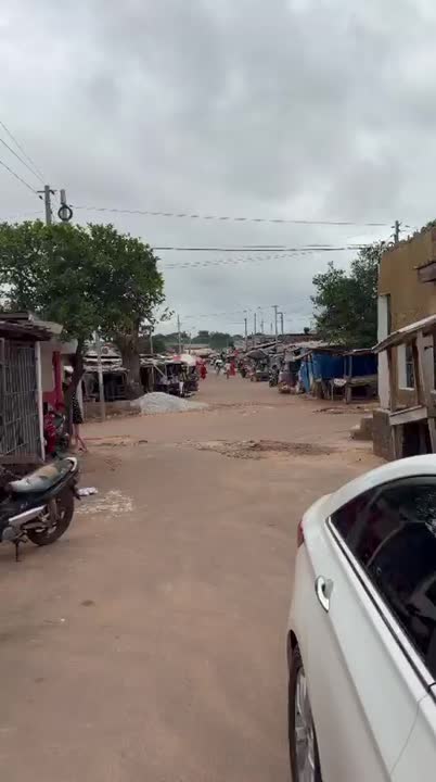 Magasin à louer à Habitat