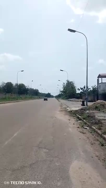 Terrain de 2000 m² à vendre au centre-ville de Yamoussoukro