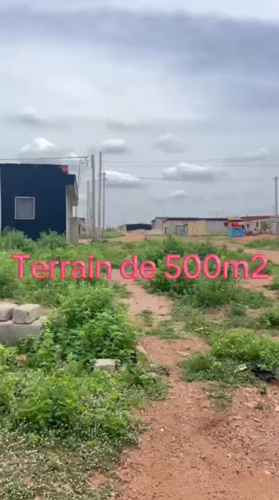 Terrain de 500 m² à vendre à Broukro Belle Côte