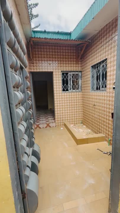 Chambre salon 2 douches à louer à Cité Maison des Sœurs