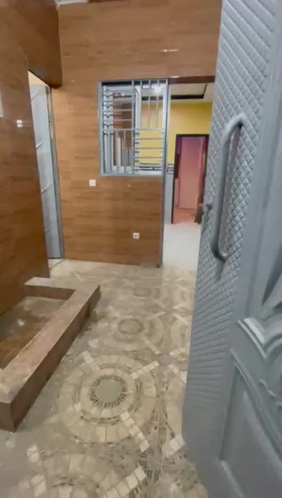 Chambre salon à louer à Tolla, près de la nouvelle maternité