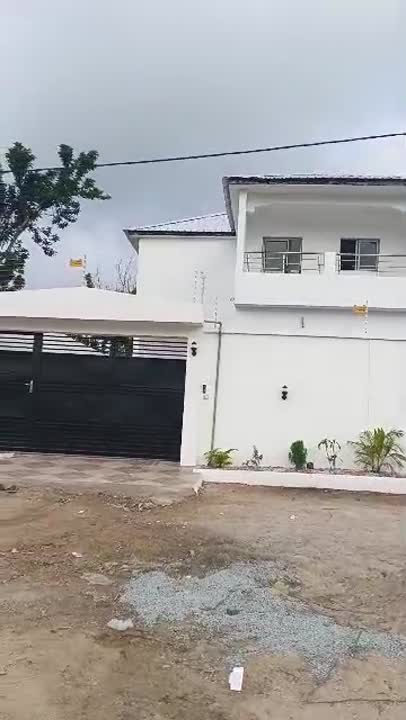2 duplex de 5 pièces à vendre à Yamoussoukro (ACD)