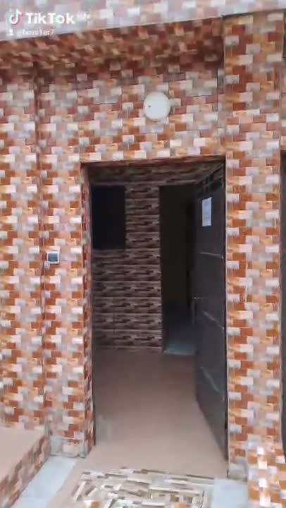Chambre salon à louer à Nimbo