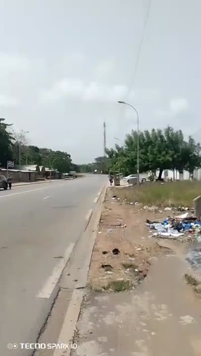 Complexe hôtelier R+3 à vendre à Yamoussoukro Riviera