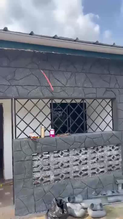 Maison 2 pièces à louer à Tchelekro — eau gratuite