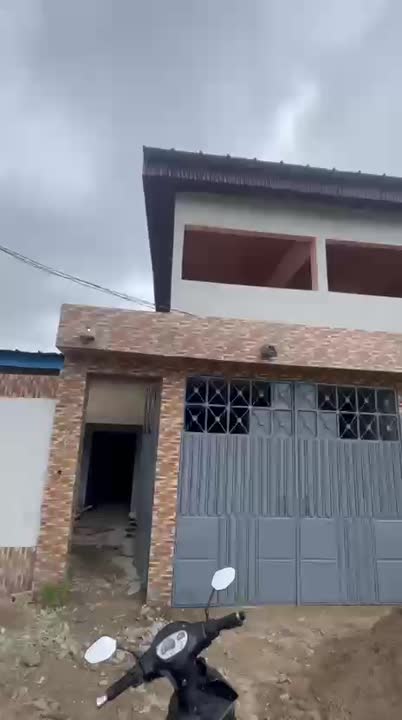 3 chambres, salon à louer à Broukro — climatisé, avec garage