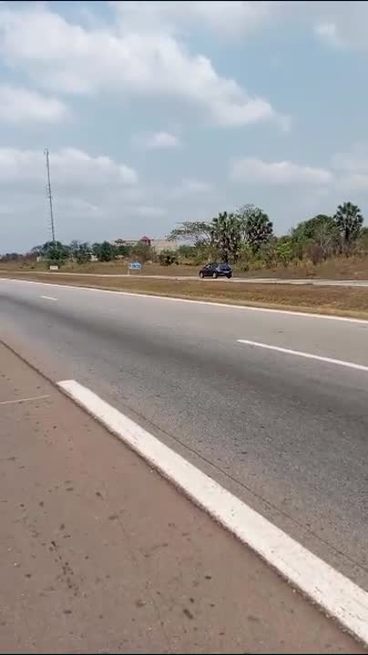 Terrain de 34 ha à vendre en bordure de l'autoroute A3