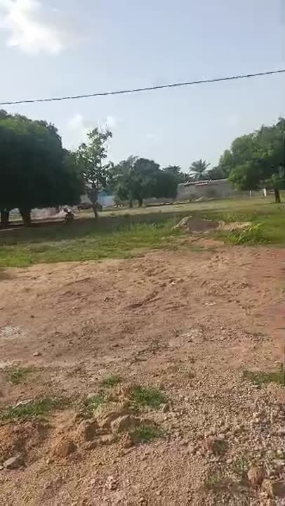 Terrain avec maison en finition à Assoumankro