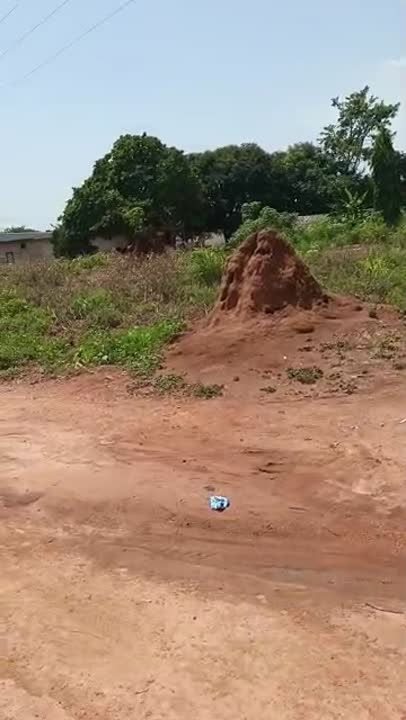 Terrain de 600 m² à vendre à Campus