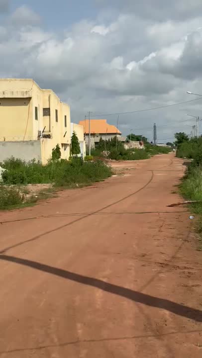 Terrain d'angle de 600 m² à vendre à la Cité CIDT