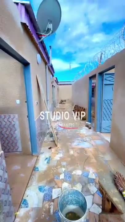 Studio à louer à Assoumankro