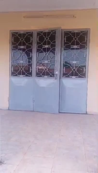 Villa 6 pièces à louer à Hippodrome — avec 2 indépendantes et magasin