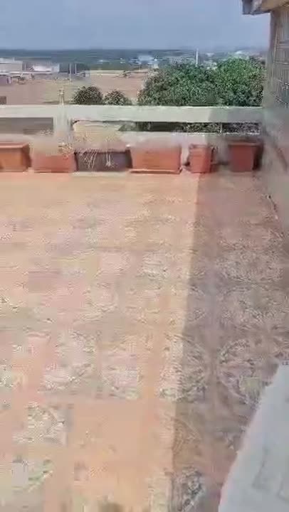 Duplex 7 pièces à vendre avec dépendances