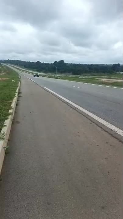 2 terrains collés à vendre à Okaville