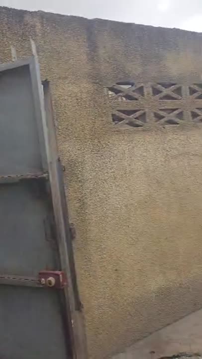 4 pièces à louer à Yamoussoukro 220 Logements — à réhabiliter