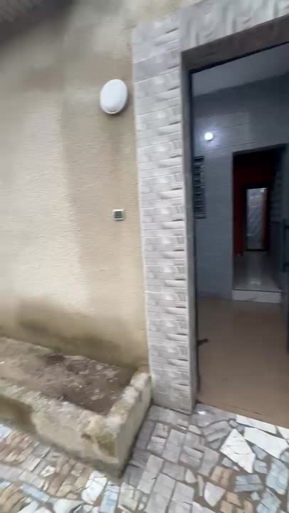 Chambre salon à louer à Gbessekro