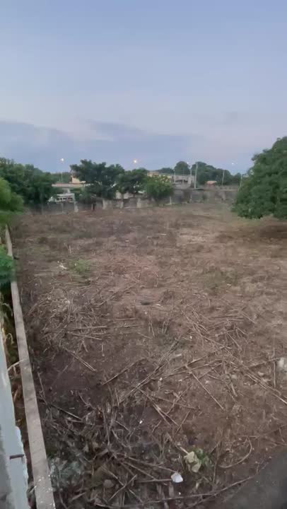 Terrain de 2000 m² à vendre à Commerce (ACD disponible)