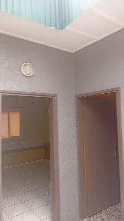 Chambre salon à louer à Assoumankro