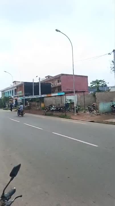 Magasin à céder au marché Amadou Koné