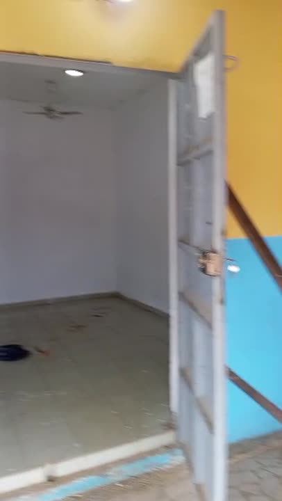 Magasin à louer à Ahougnassou