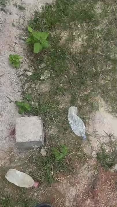 Terrain de 500 m² avec bâtiment à vendre à Affouanssou