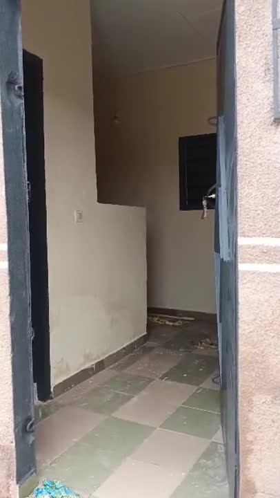 2 pièces à louer à Morofé
