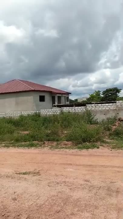 Terrain de 711 m² à vendre à Abouakoussikro (ACD disponible)