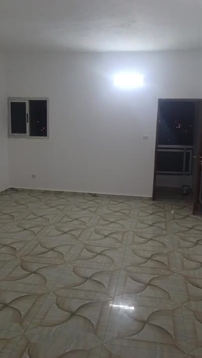 3 pièces avec balcon à louer à Kokrenou
