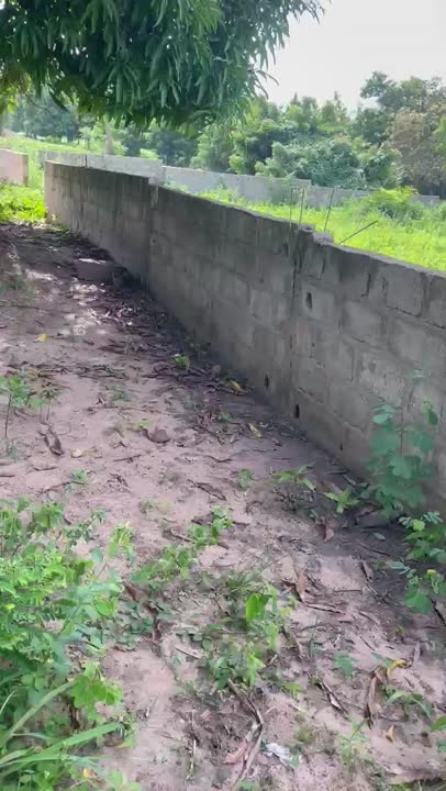 Terrain de 812 m² à vendre à Kennedy Famadji (ACD disponible)