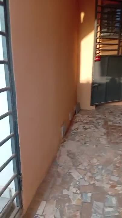 2 pièces à louer à Ebenezer — proche de la Maison Blanche