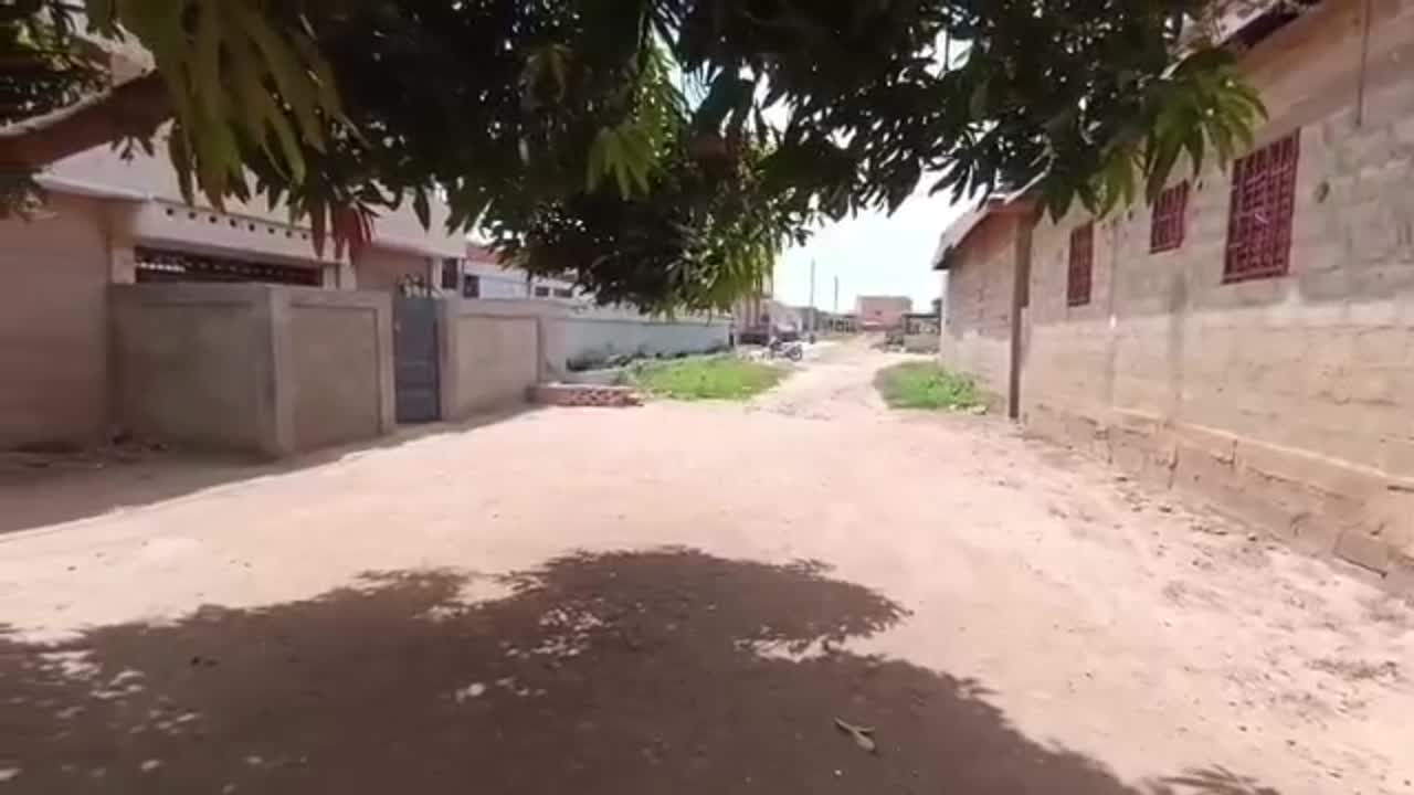 Maison inachevée à vendre à Tolla Bingadi (Bouaké)