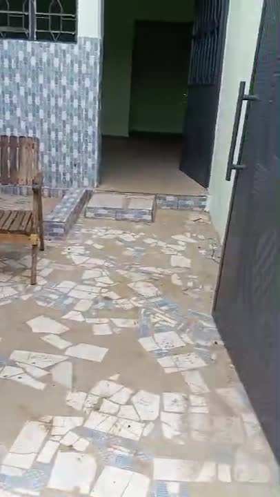 Chambre salon à louer à Gbessekro